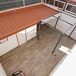 3-bedroom Townhouse: Peaceful & Spacious Apartament