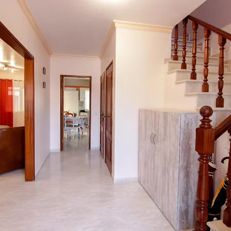 Apartament 3-bedroom Townhouse: Peaceful & Spacious