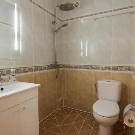 Apartman 3-bedroom Townhouse: Peaceful & Spacious