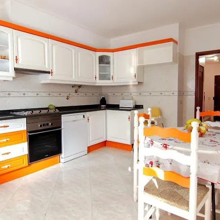 Apartament 3-bedroom Townhouse: Peaceful & Spacious Olhão