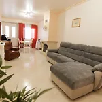 3-bedroom Townhouse: Peaceful & Spacious Appartement Olhão